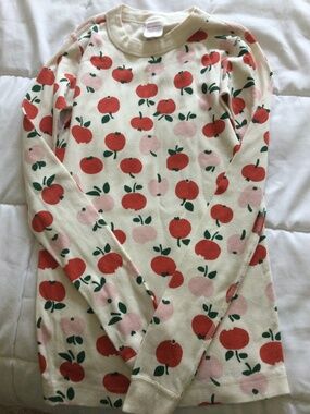 NWOT. Hanna Andersson Girls Pajama Top Size 12